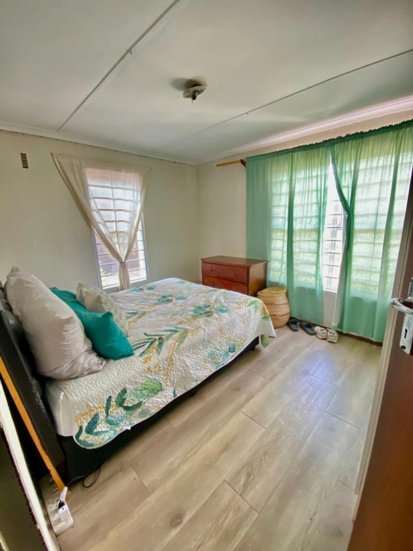  Bedroom Property for Sale in Rocklands Western Cape